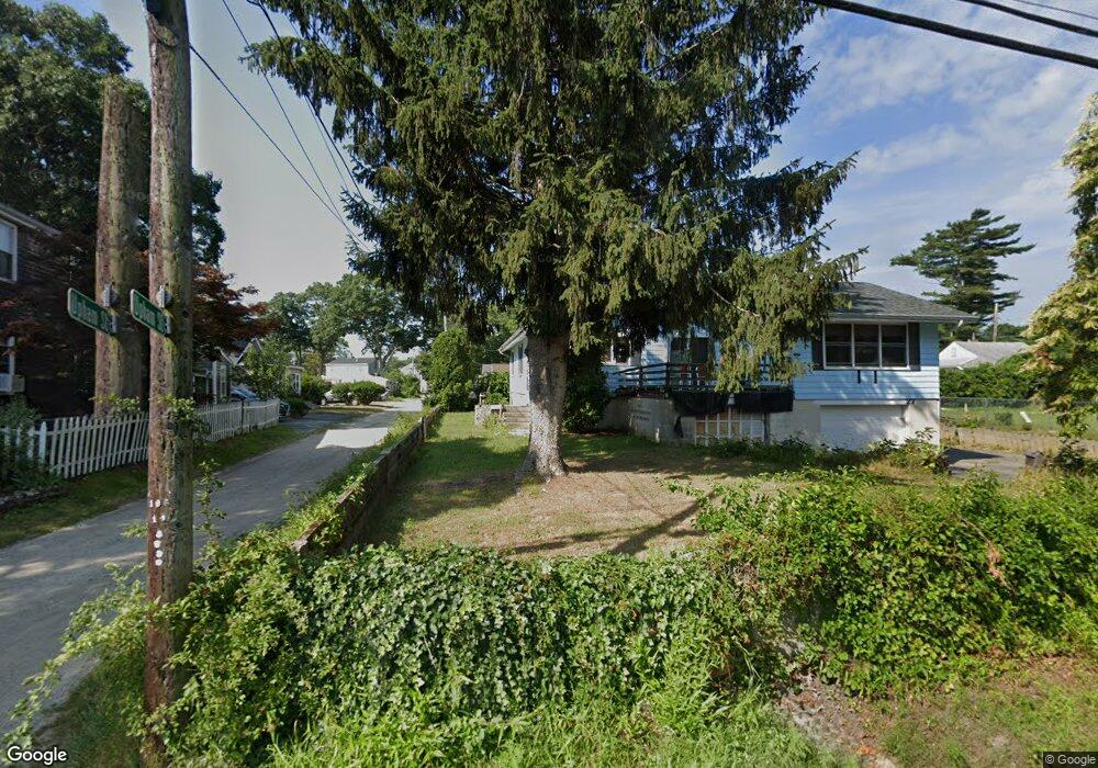 8 Upham St, Wareham, MA 02571 - photo 1