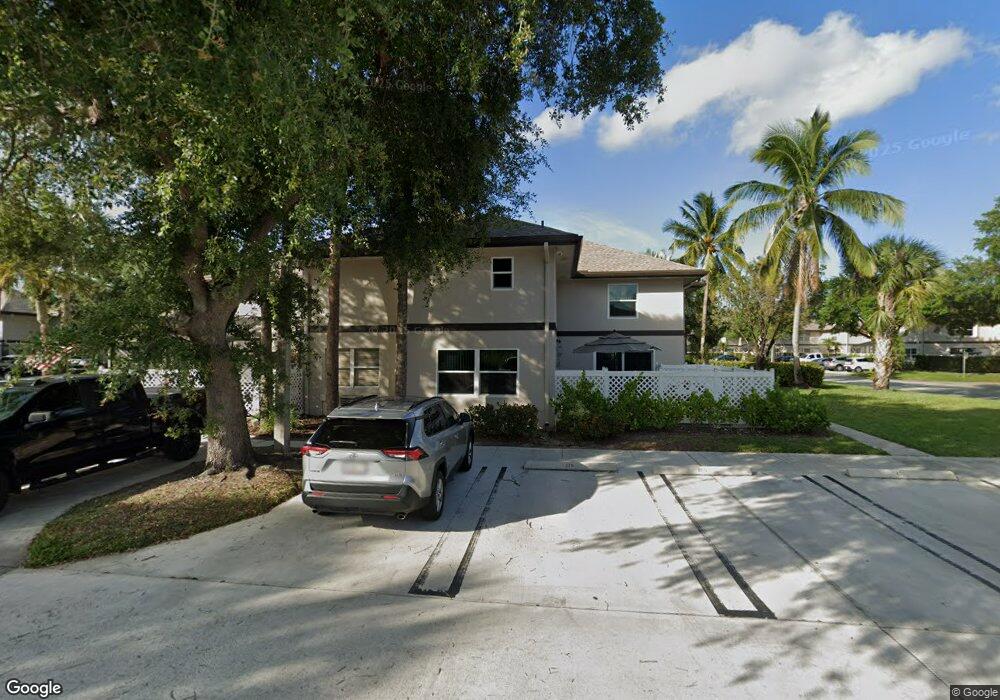 27 Clinton Ct unit D, Royal Palm Beach, FL 33411 - photo 1