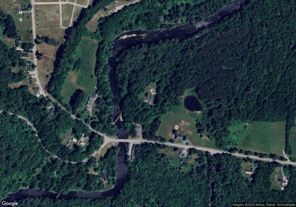 485 Oak St, Newport, NH 03773 - photo 1