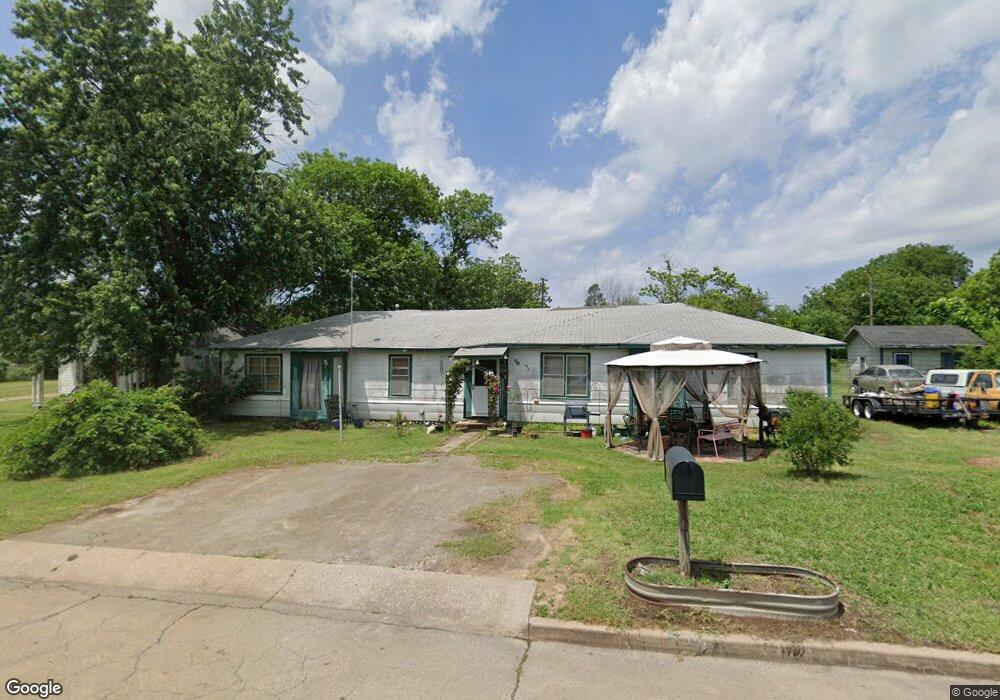 821 S Harrison Ave, Cushing, OK 74023 - photo 1