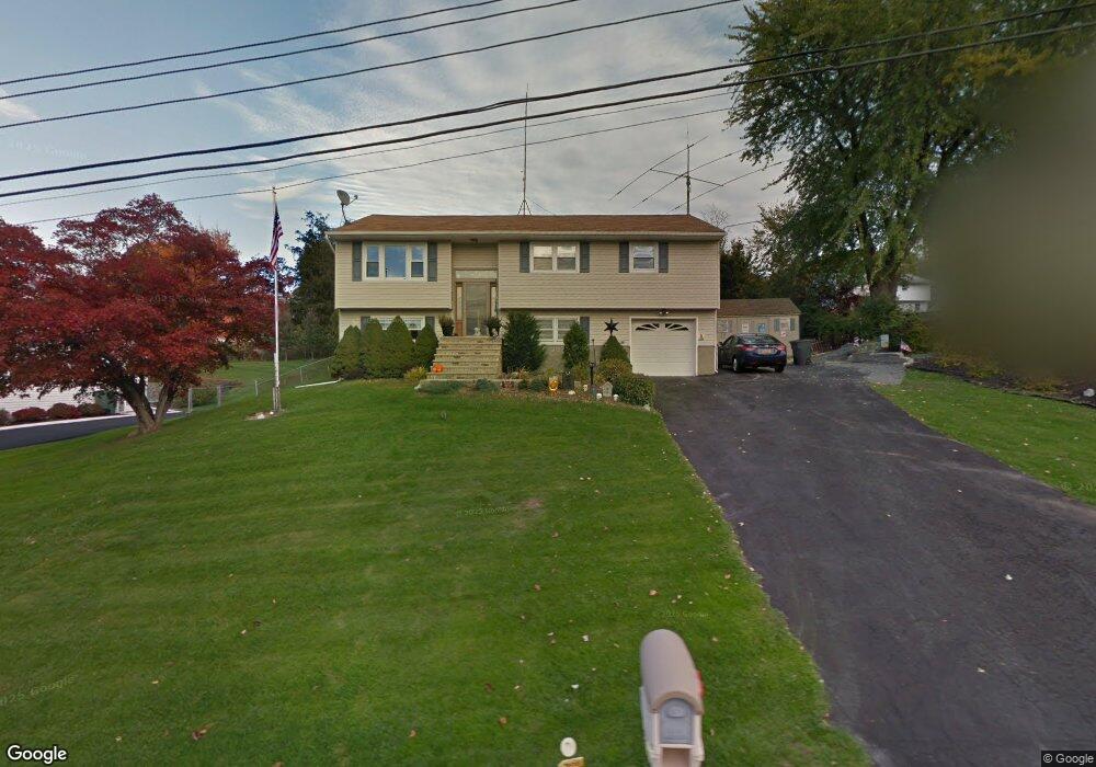 21 Hawthorne Dr, Monroe, NY 10950 - photo 1