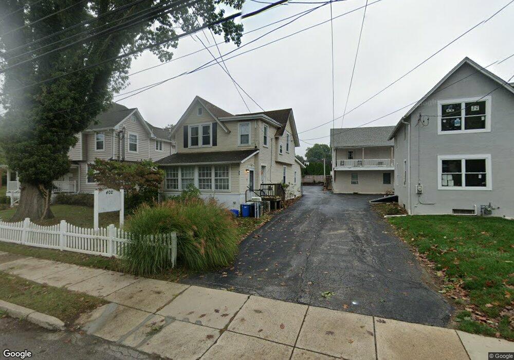 402 W Wayne Ave, Wayne, PA 19087 - photo 1