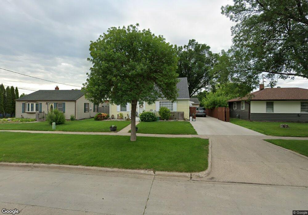 1710 2nd Ave S, Fargo, ND 58103 - photo 1