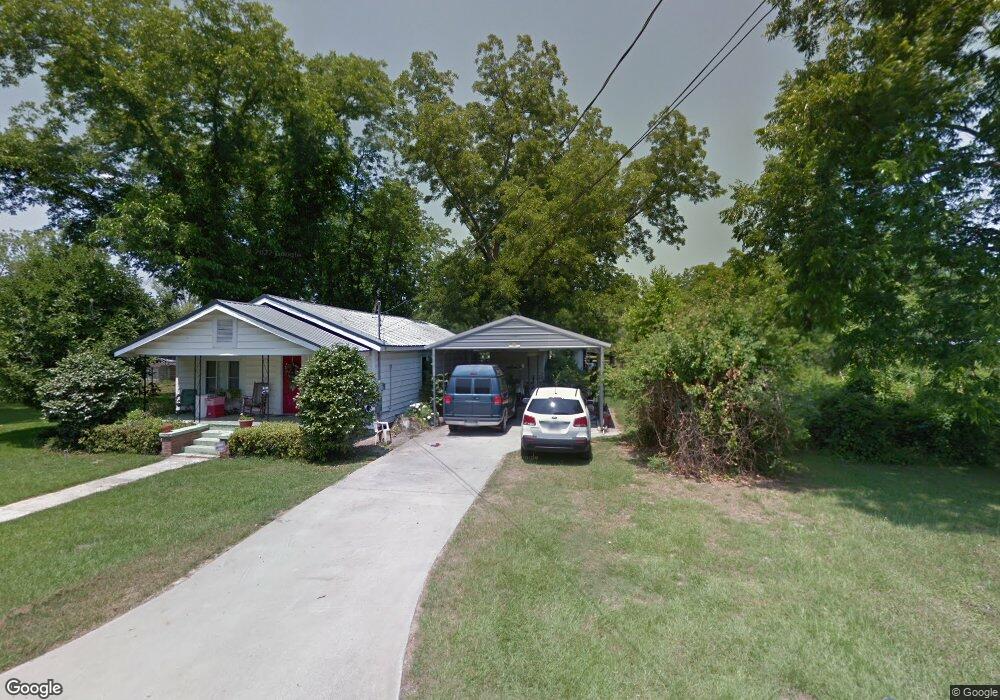 213 Smith St, Broxton, GA 31519 - photo 1