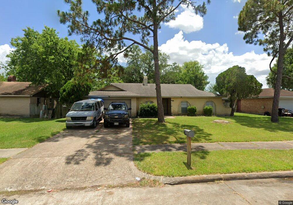 8434 Lettie St, Houston, TX 77075 - photo 1