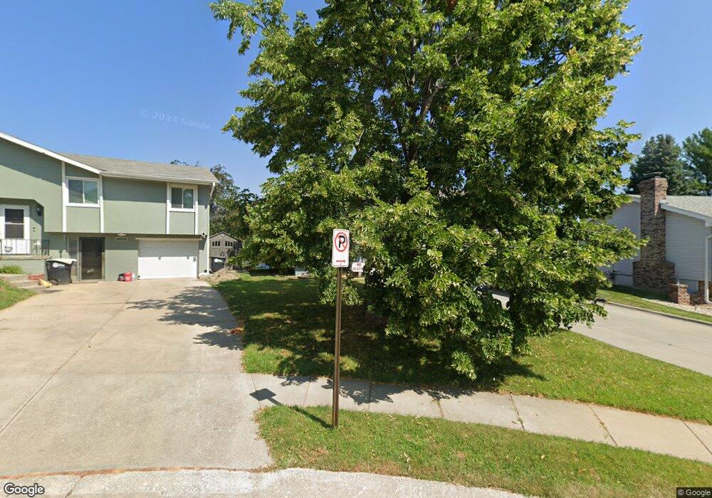 12966 Larimore Cir, Omaha, NE 68164 - photo 1