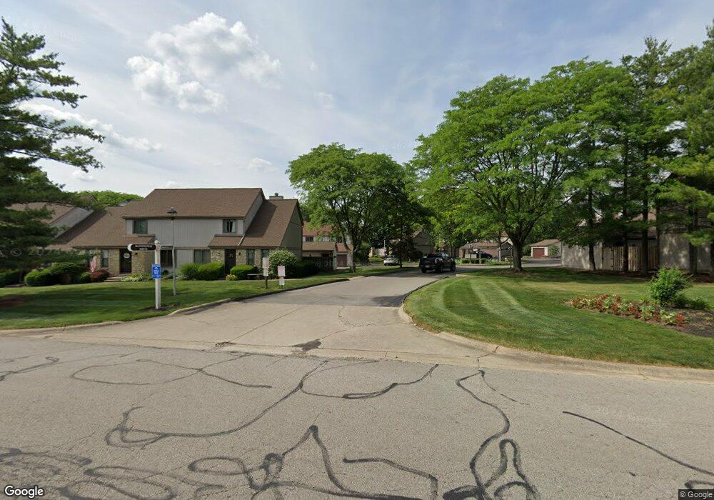 611 Banningway Dr unit 24-B, Columbus, OH 43213 - photo 1