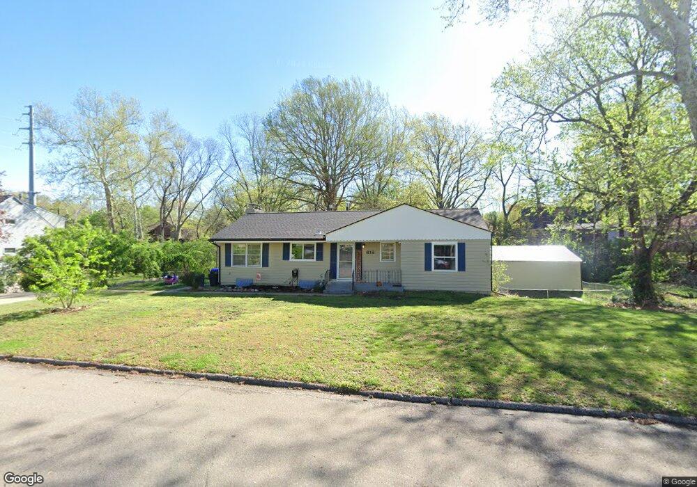 618 SW Crest Dr, Topeka, KS 66606 - photo 1