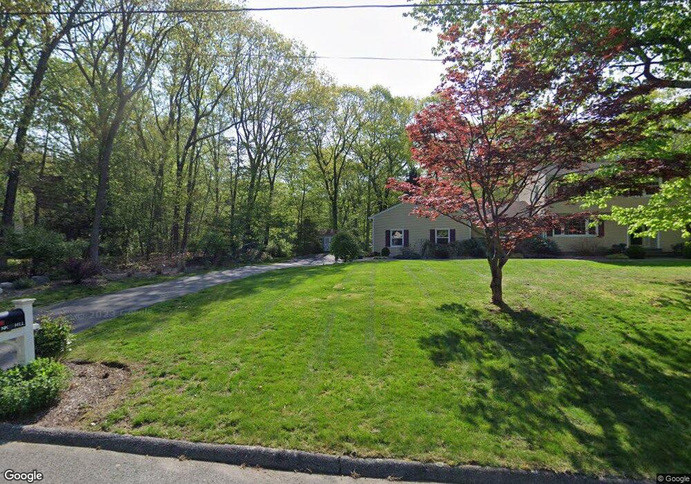 111 Aspen Ln, Trumbull, CT 06611 - photo 1