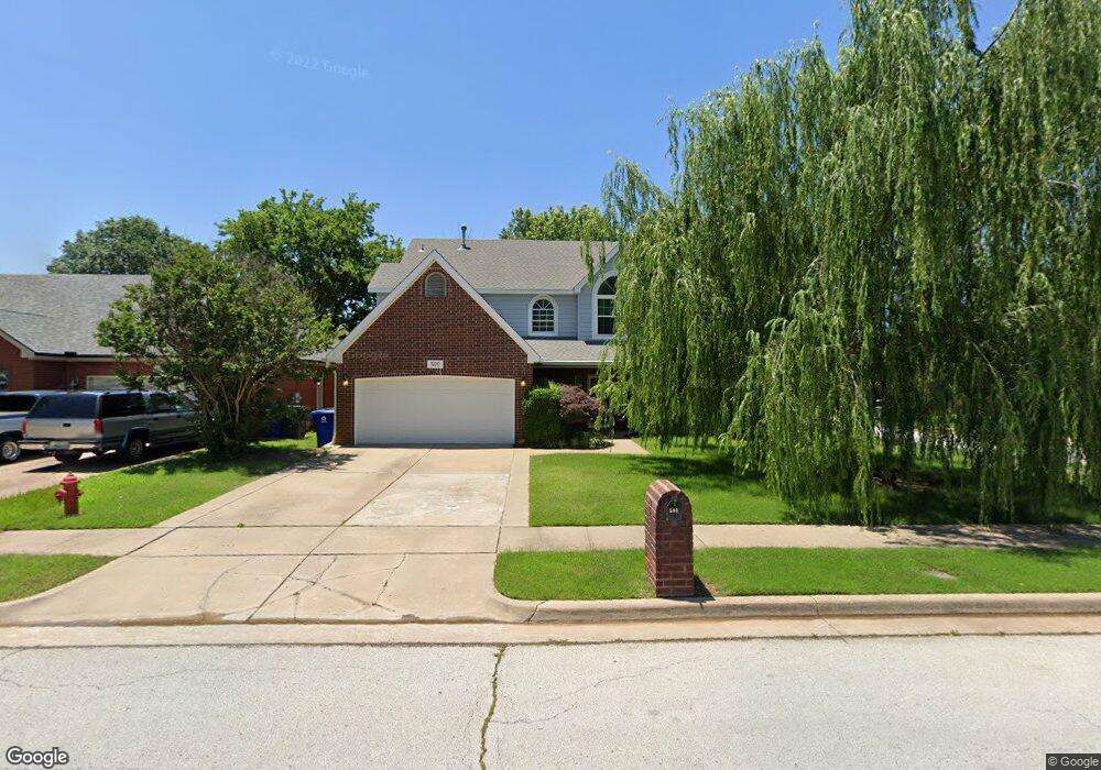 300 S Sweet Gum Ave, Broken Arrow, OK 74012 - photo 1