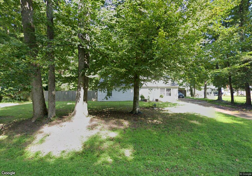 6581 Pine Haven Cir, Gloucester, VA 23061 - photo 1