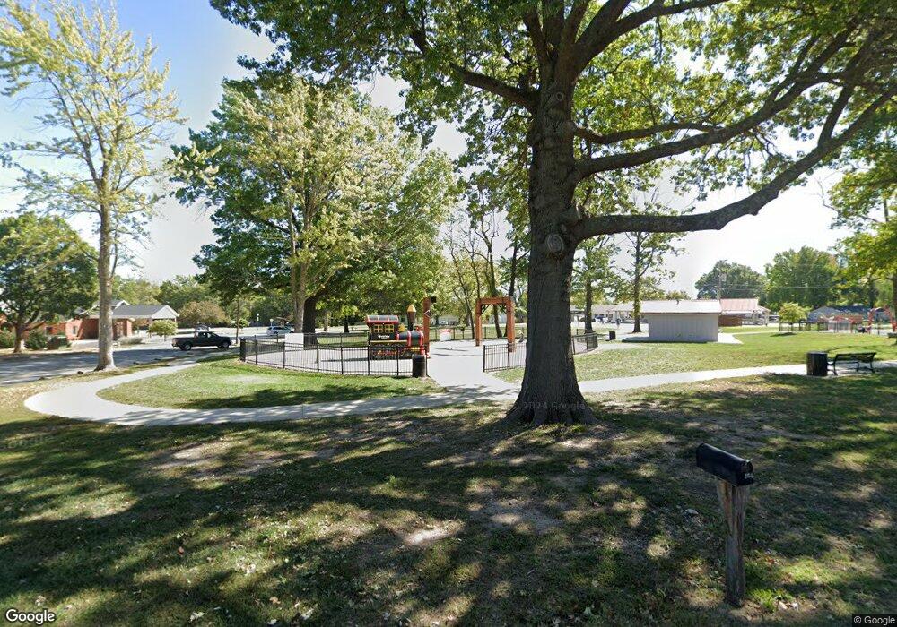 201 S Adams St, Raymore, MO 64083 - photo 1