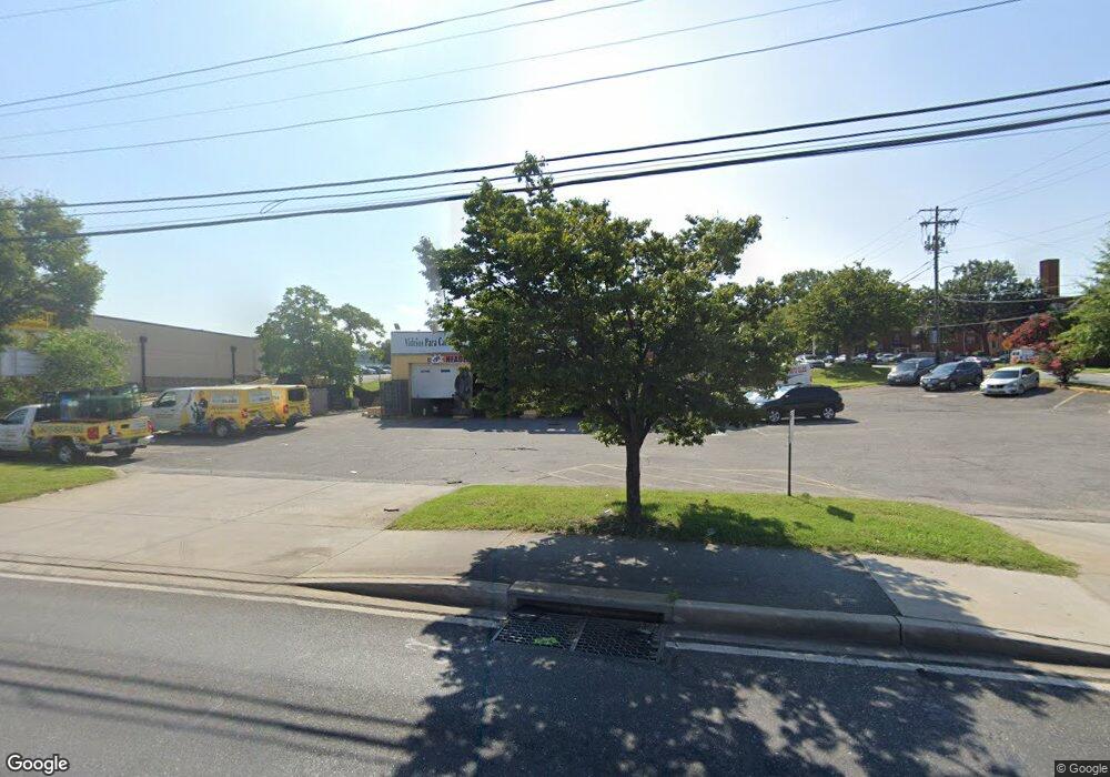 5601 Kenilworth Ave, Riverdale, MD 20737 - photo 1