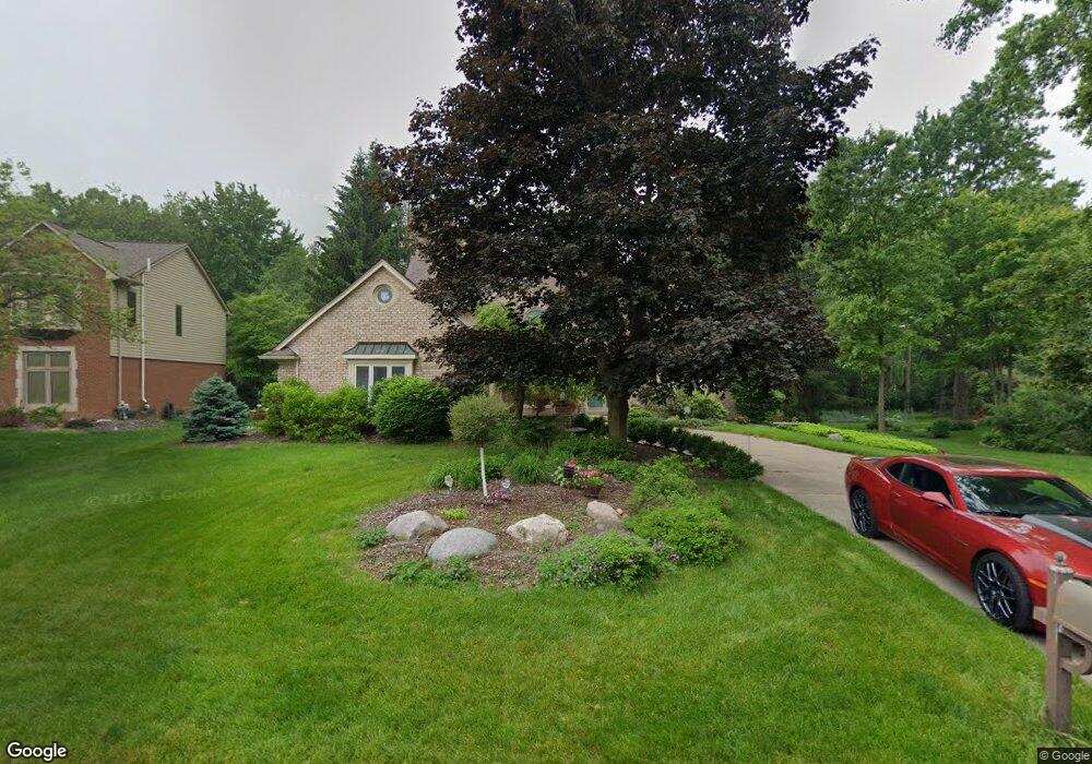 1349 Kingspath Dr, Rochester Hills, MI 48306 - photo 1
