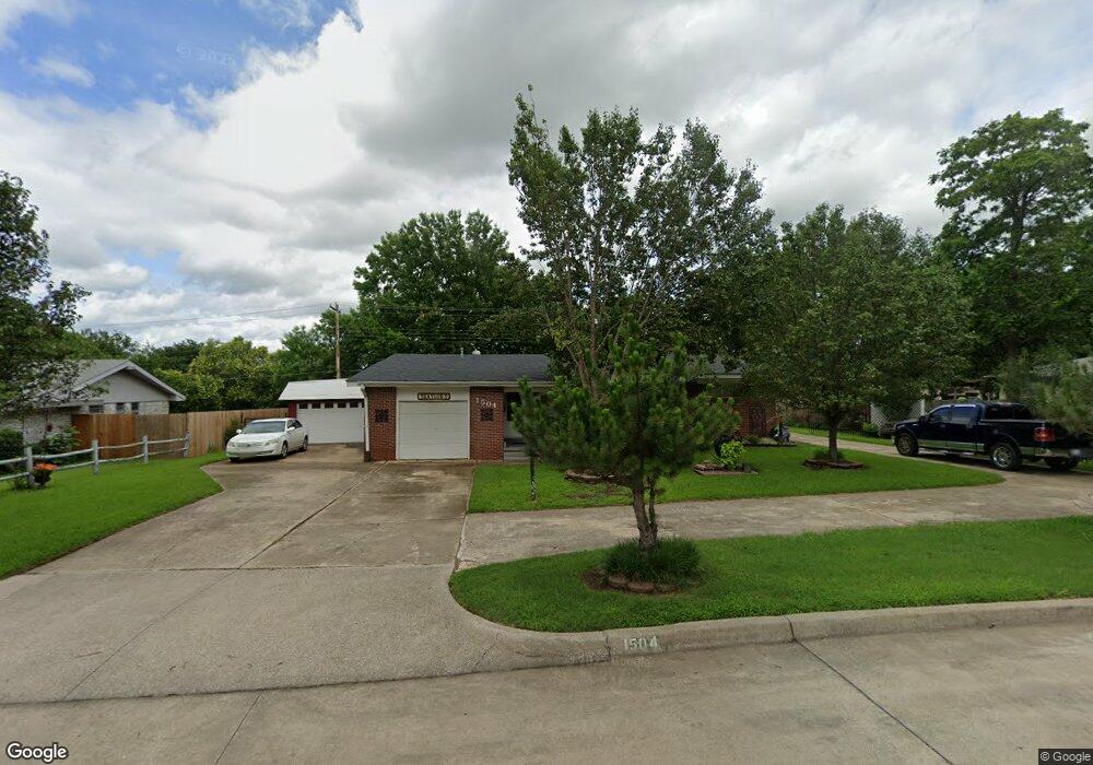 1504 N Washington St, Ardmore, OK 73401 - photo 1