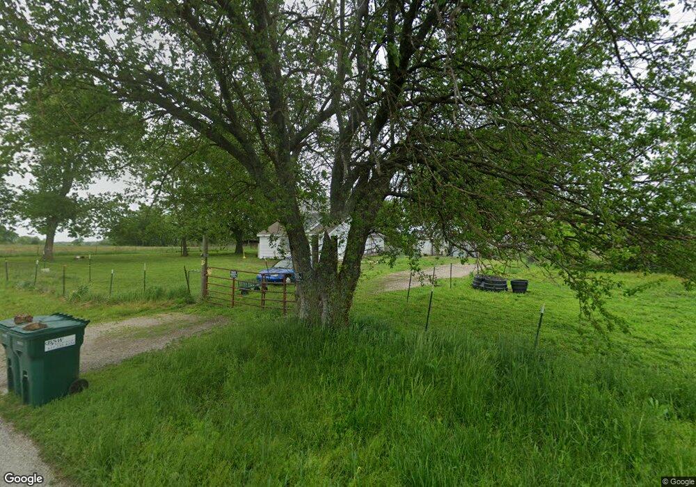 10299 Oak Rd unit 1, Carthage, MO 64836 - photo 1