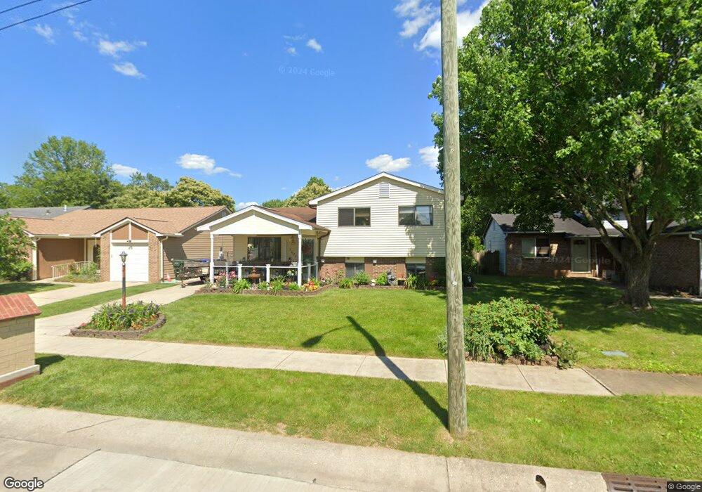 3024 Argonne Ct, Columbus, OH 43232 - photo 1