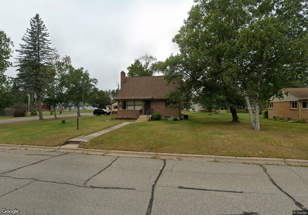 823 SW 5th Ave, Grand Rapids, MN 55744 - photo 1