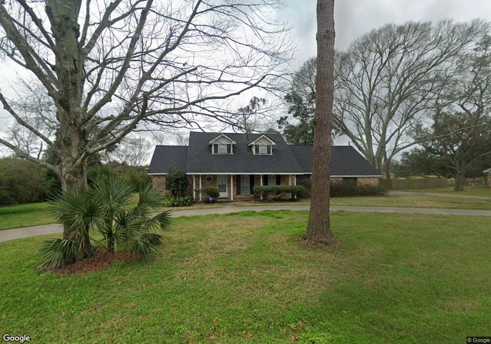 1210 Pine St, Alvin, TX 77511 - photo 1