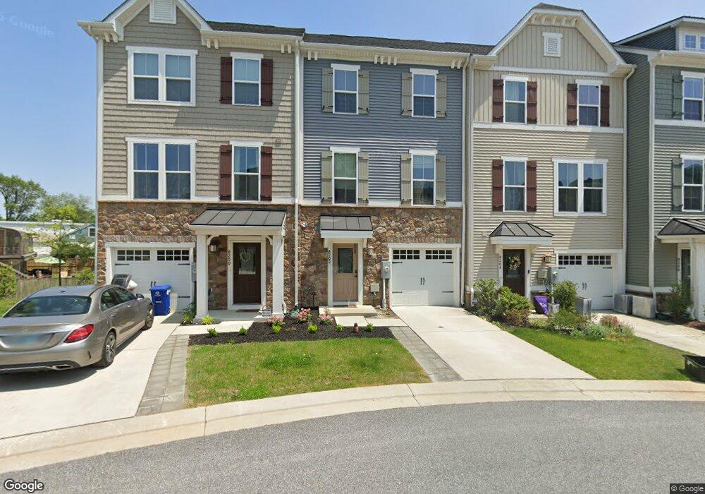 8202 Secluded Cove Ln, Baltimore, MD 21222 - photo 1