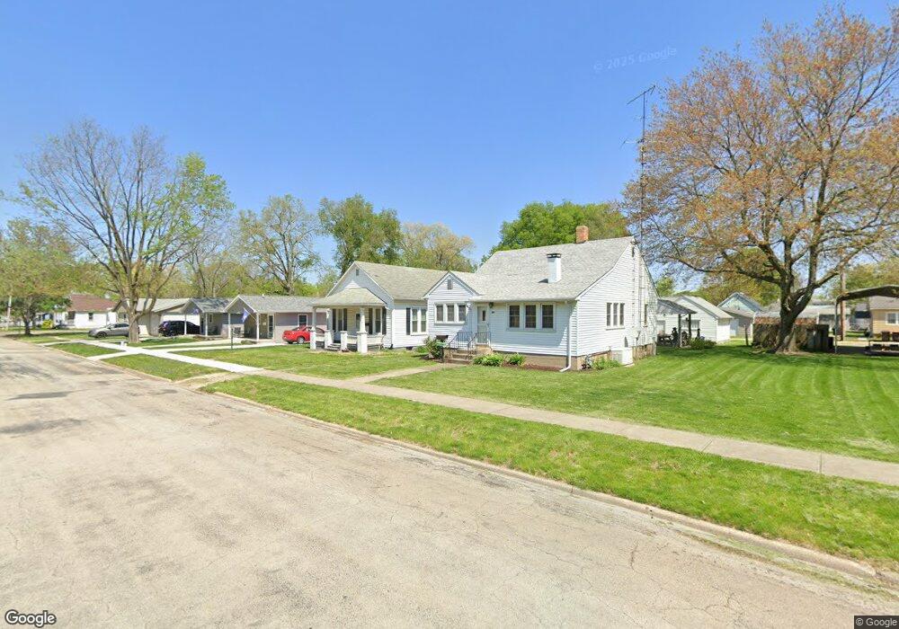 914 Decatur St, Lincoln, IL 62656 - photo 1