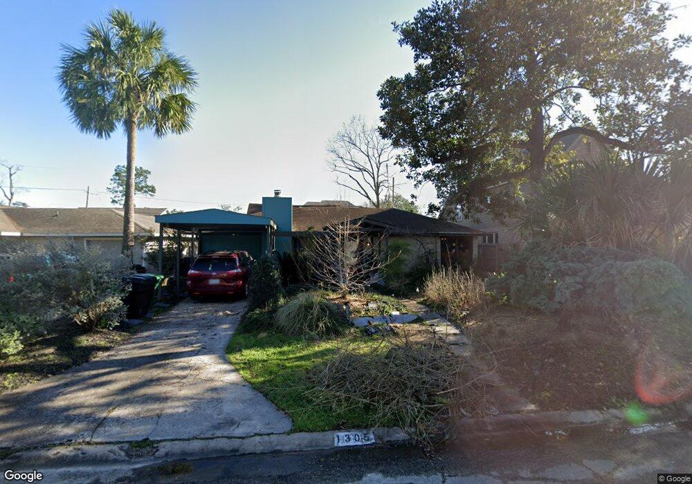 1305 Cheshire Ln, Houston, TX 77018 - photo 1