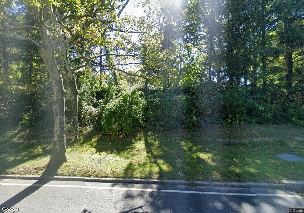 180 Old Westbury Rd, Old Westbury, NY 11568 - photo 1