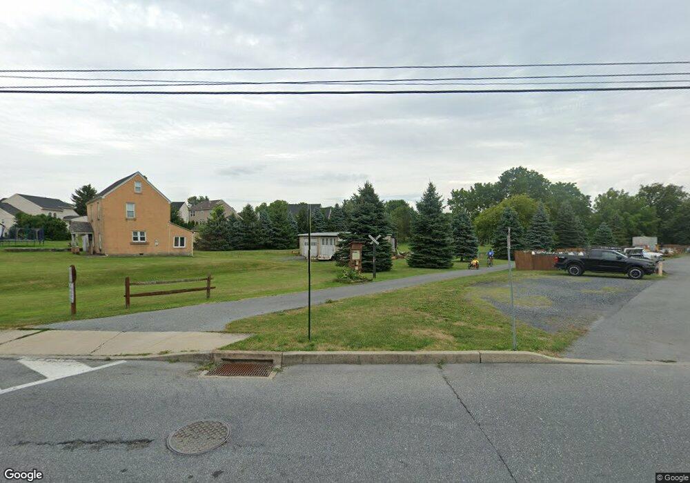 3502 E Columbia St, Whitehall, PA 18052 - photo 1