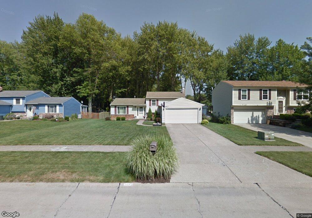 8562 Fairlane Dr, Olmsted Falls, OH 44138 - photo 1