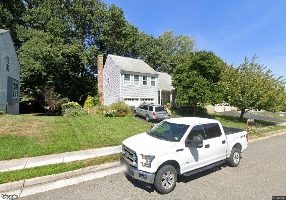 9016 Chestnut Ridge Rd, Fairfax Station, VA 22039 - photo 1