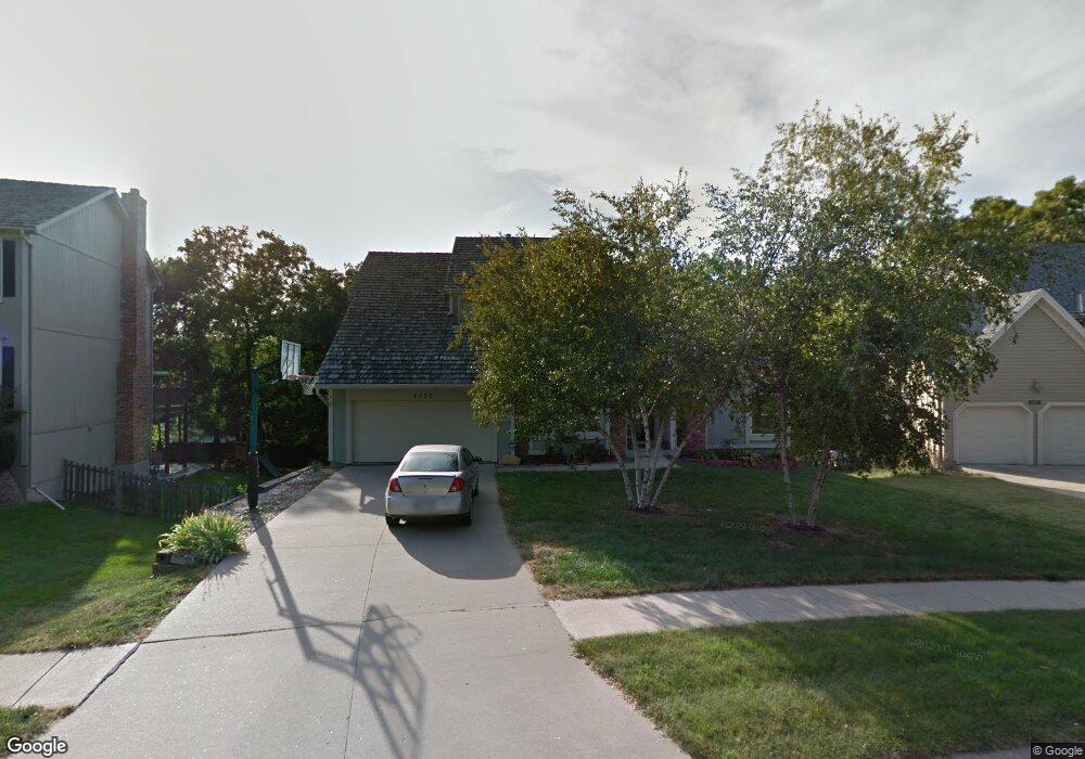 8330 Mullen Rd, Lenexa, KS 66215 - photo 1