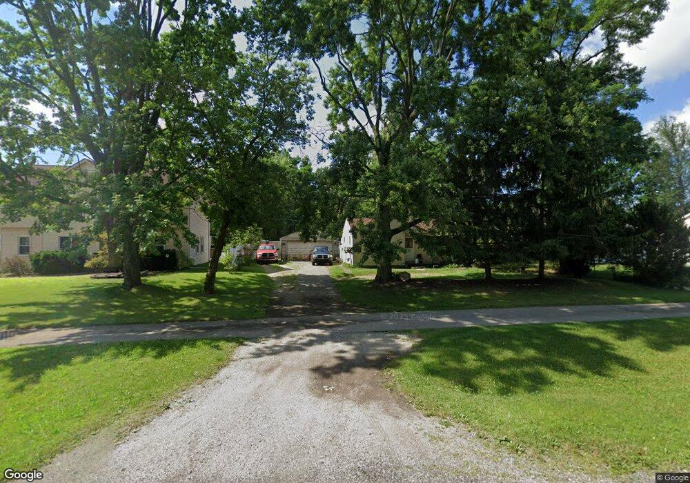 7195 Elizabeth Lake Rd, Waterford, MI 48327 - photo 1