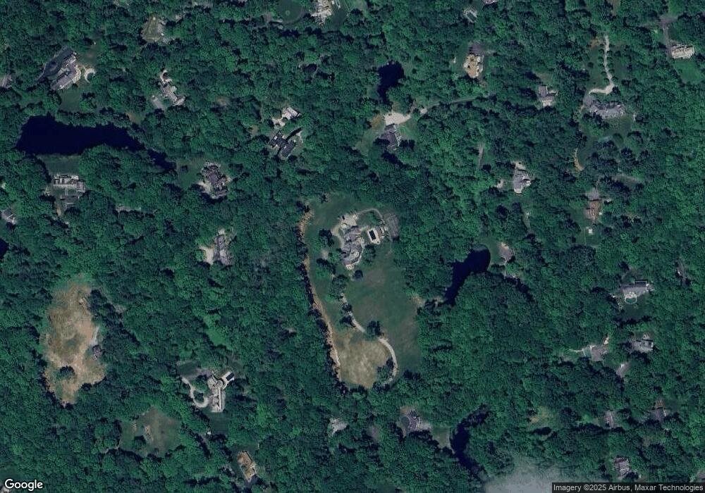 75 and 76 Turtle Back Ln W, New Canaan, CT 06840 - photo 1