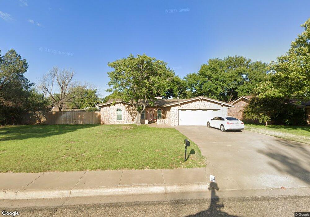 712 Phillips Dr, Dumas, TX 79029 - photo 1