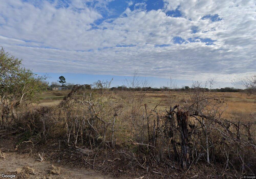 2485 Wofford Ln, Beeville, TX 78102 - photo 1
