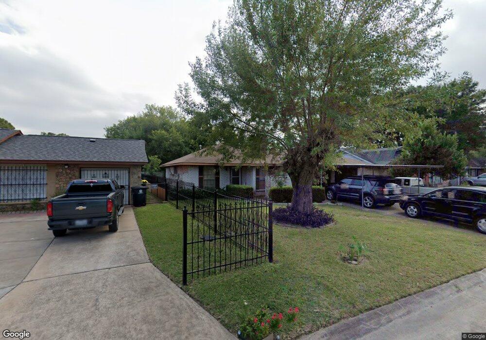 1443 Cool Spring Dr, Houston, TX 77088 - photo 1