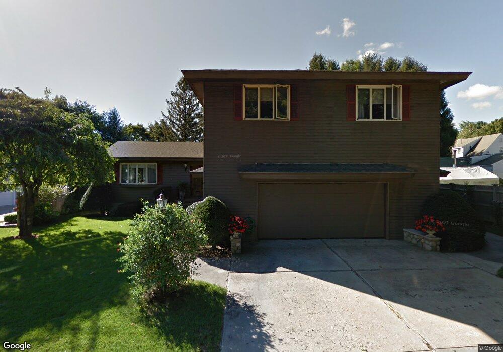 3 Dellanno Ln, Wakefield, MA 01880 - photo 1