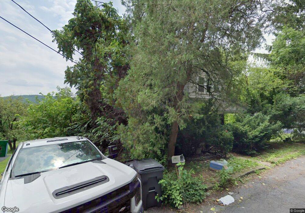 1018 Hillside Rd, Allentown, PA 18103 - photo 1