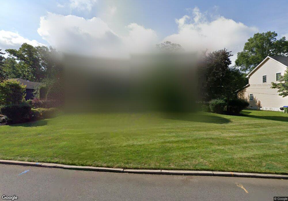 28 Clive Hills Rd, Edison, NJ 08820 - photo 1