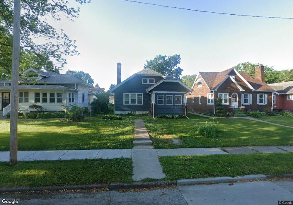 1021 W 17th St, Davenport, IA 52804 - photo 1