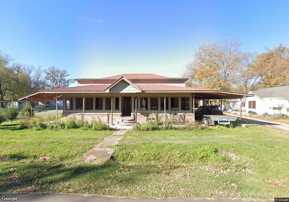 412 S Vine St, Stuttgart, AR 72160 - photo 1