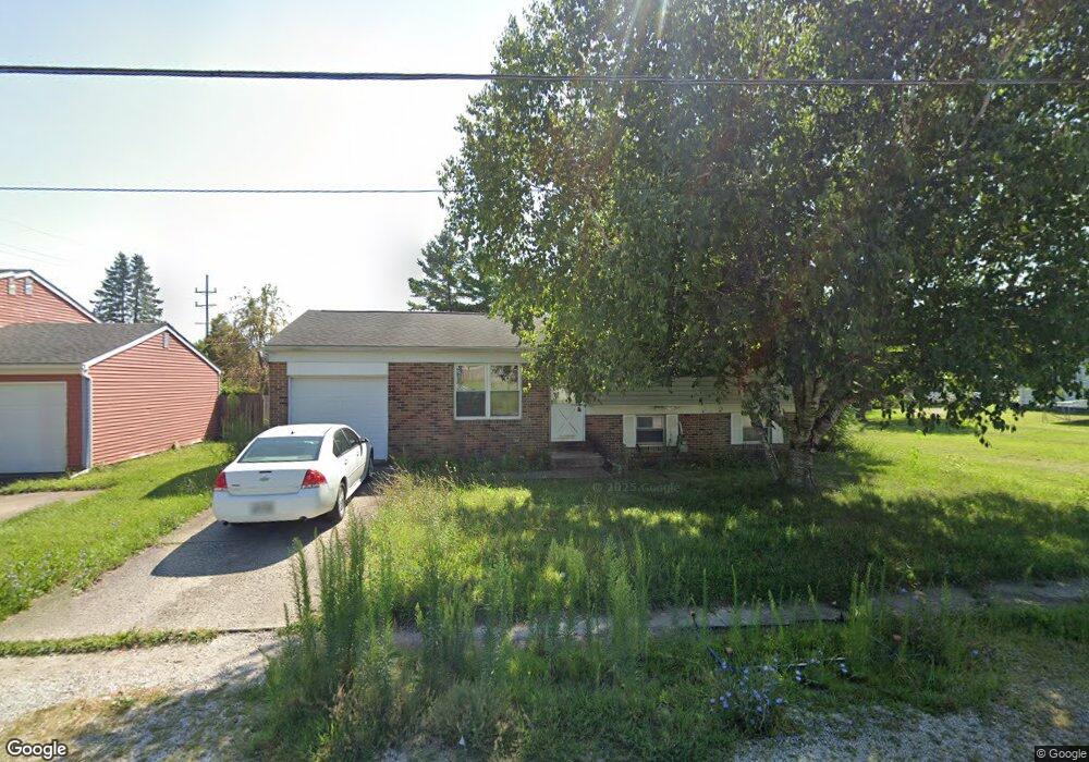 920 Whetstone St, Bucyrus, OH 44820 - photo 1