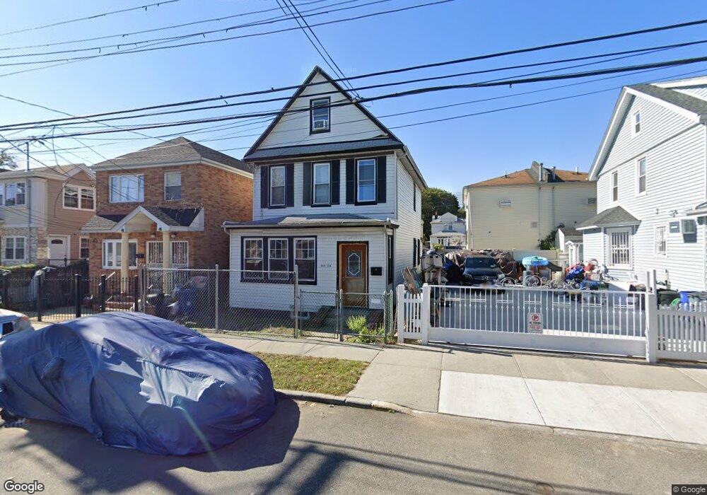 10470 165th St, Jamaica, NY 11433 - photo 1