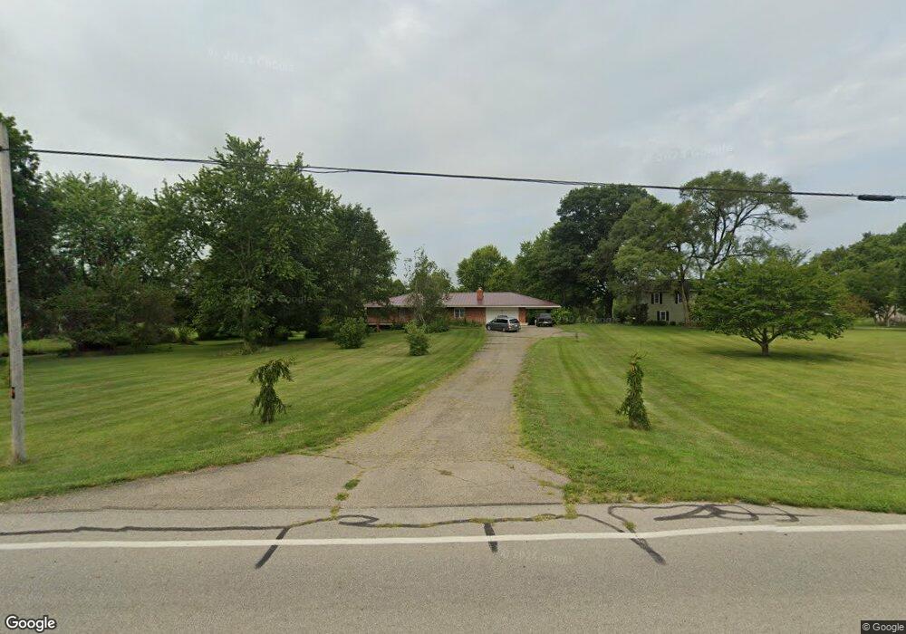 2323 N Court St, Circleville, OH 43113 - photo 1