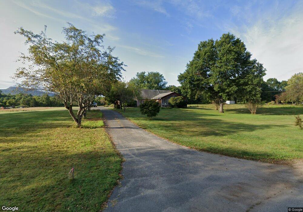 89 Potwine Ln, Amherst, MA 01002 - photo 1