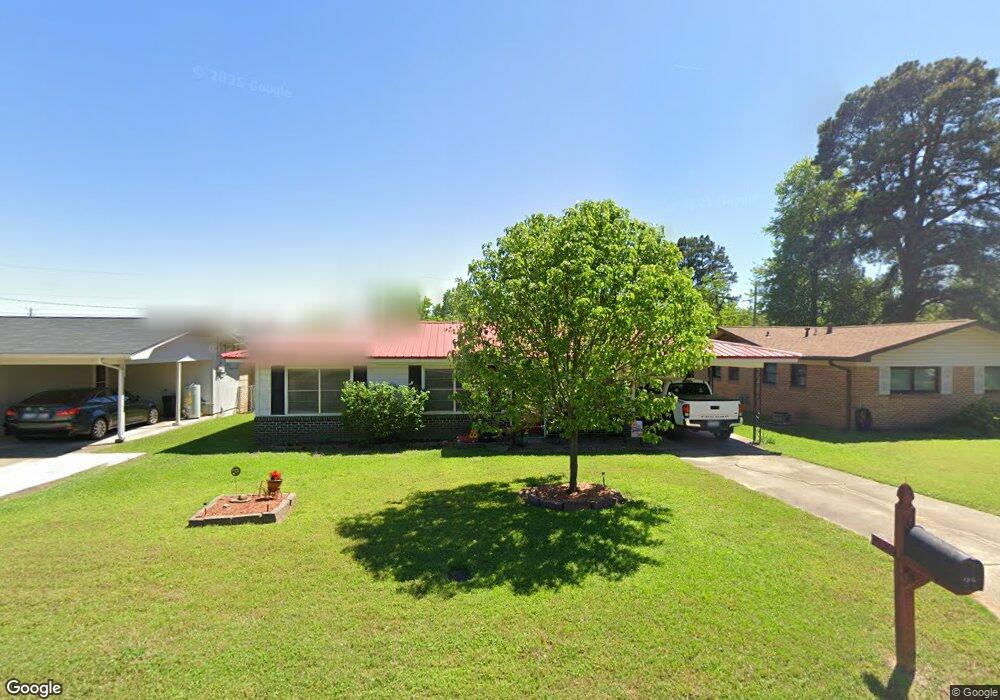 1016 Mariana Dr, Wake Village, TX 75501 - photo 1