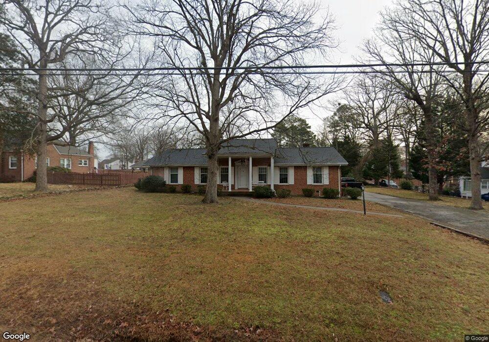212 N Country Club Dr, Oxford, NC 27565 - photo 1