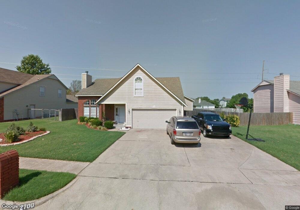 2700 S Maple Ave, Broken Arrow, OK 74012 - photo 1