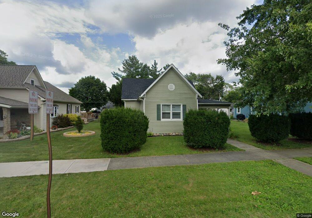 733 N Main St, Tipton, IN 46072 - photo 1