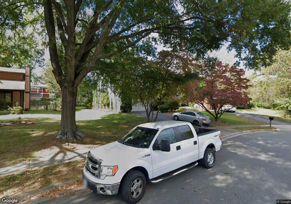 404 Queens Row St, Herndon, VA 20170 - photo 1